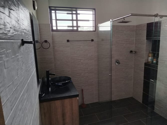 Casa de 2 alcobas en venta en El Porvenir, Rionegro, 141 m² · foto 13 de 17
