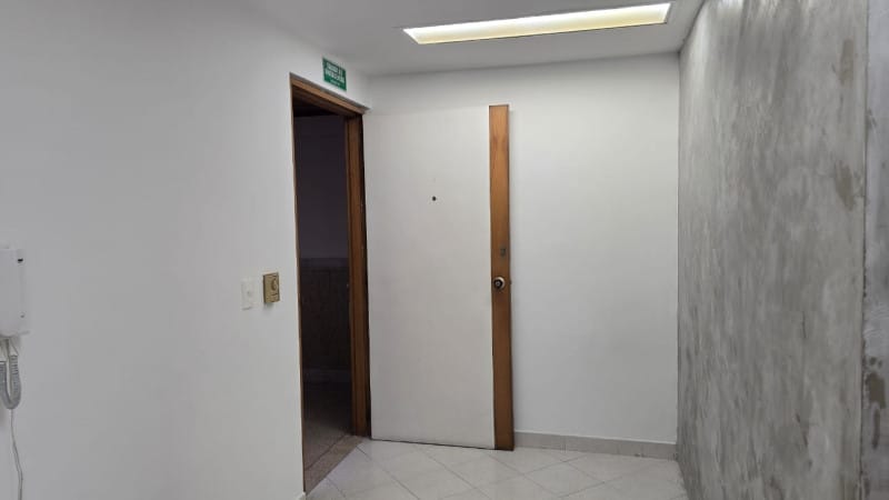 Oficina en arriendo en Patio Bonito, Medellín, 40 m² · foto 7 de 9