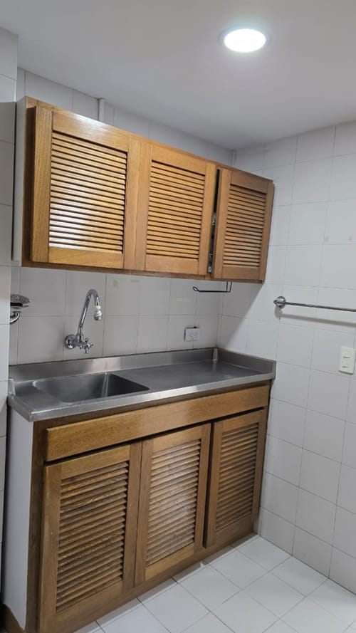 Oficina en arriendo en Patio Bonito, Medellín, 40 m² · foto 8 de 9