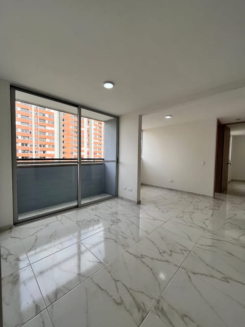 Apartamento de 2 alcobas en venta en El Porvenir, Rionegro, 52 m² · foto 3 de 19