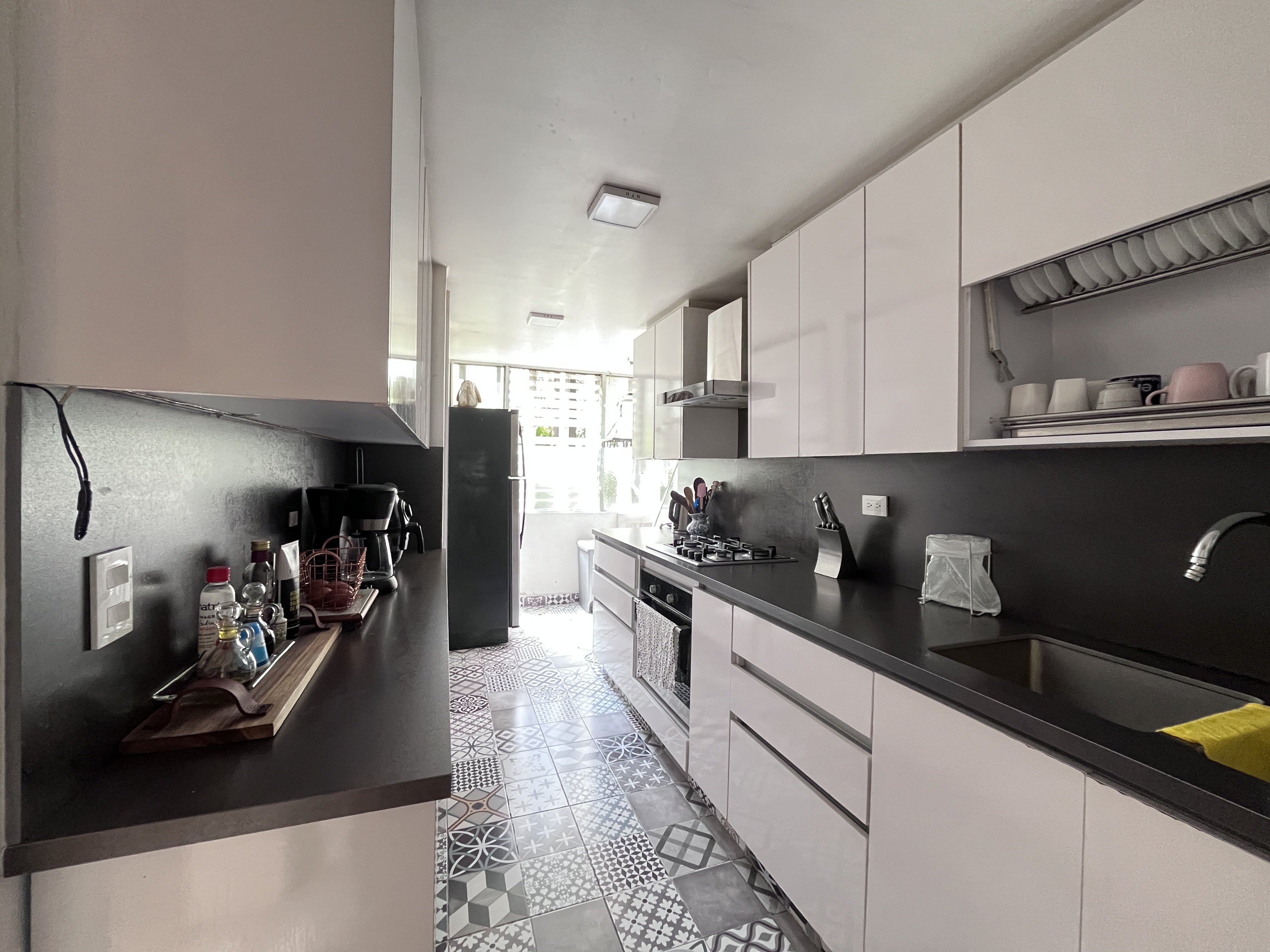 Apartamento en venta en El Poblado, Medellín · foto 7 de 24