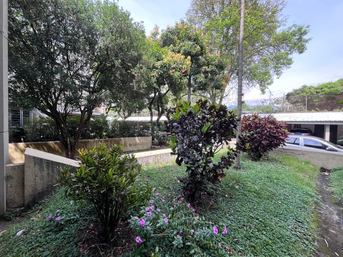 Apartamento en venta en El Poblado, Medellín · foto 18 de 24