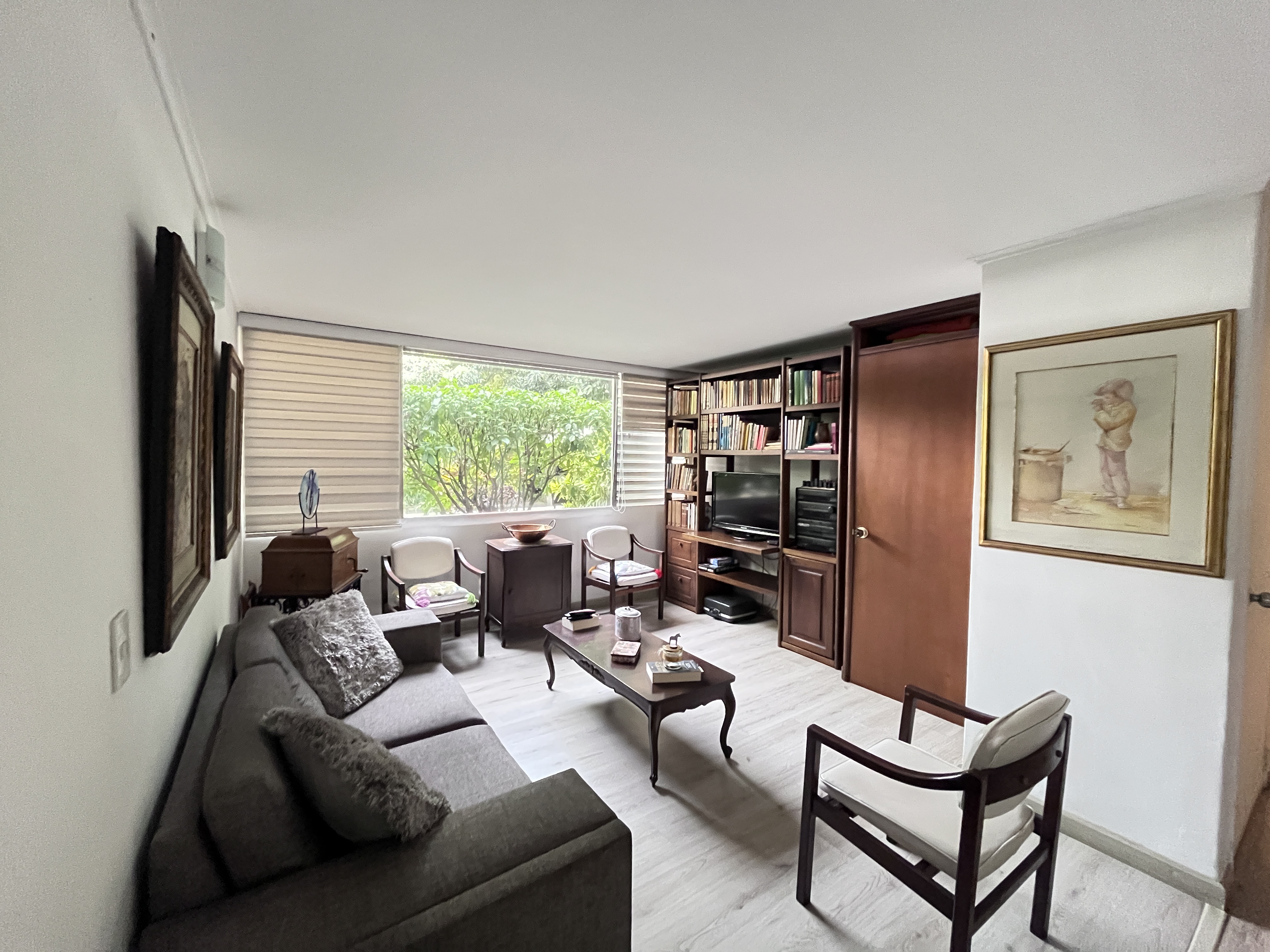 Apartamento en venta en El Poblado, Medellín · foto 19 de 24