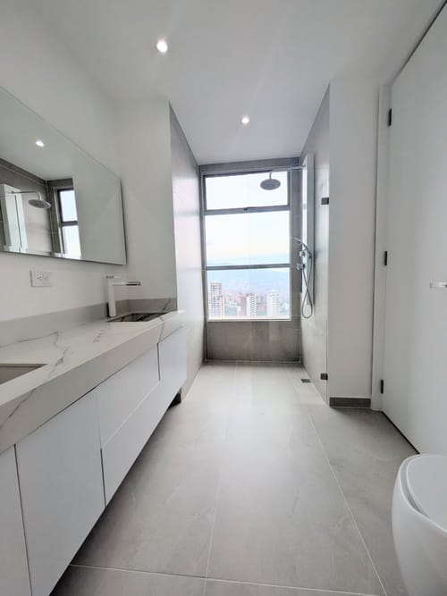 Apartamento de 3 alcobas en venta en Los Balsos, Medellín, 204 m² · foto 9 de 15