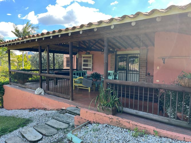 Finca en venta en El Carmen De Viboral, El Carmen de Viboral, 264 m² · foto 2 de 24