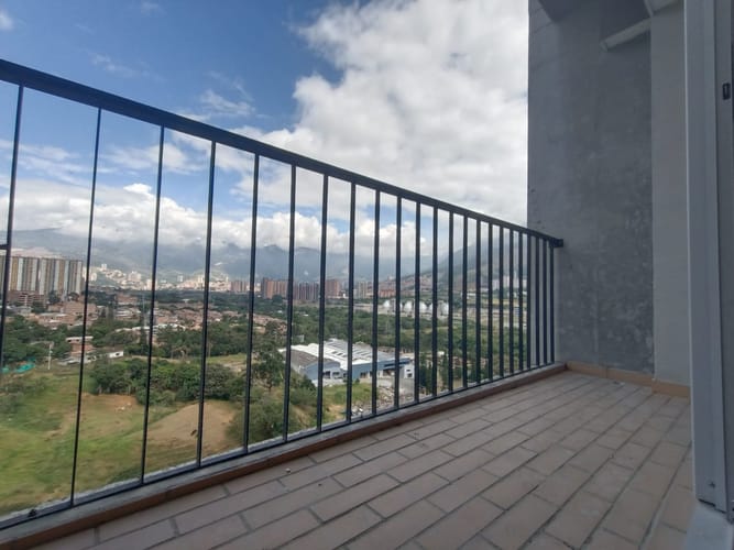 Apartamento de 2 alcobas en venta en Machado, Copacabana, 61 m² · foto 10 de 24