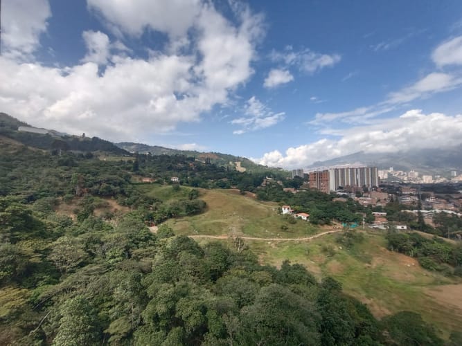 Apartamento de 2 alcobas en venta en Machado, Copacabana, 61 m² · foto 18 de 24