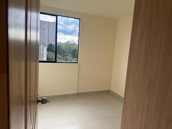 Apartamento de 2 alcobas en venta en La Macarena, Rionegro, 49 m² · foto 4 de 14