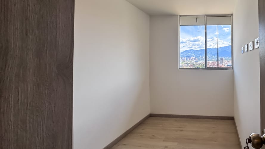 Apartamento de 3 alcobas en venta en Centro, Itagüí, 63 m² · foto 15 de 24