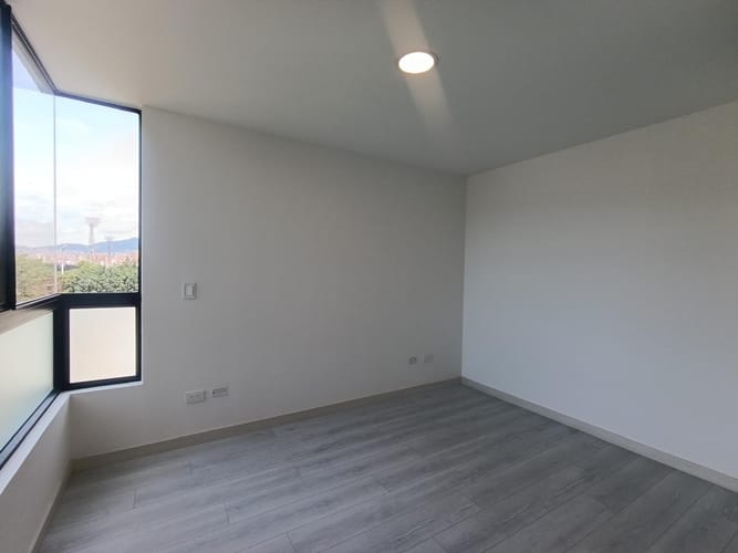 Apartamento de 3 alcobas en venta en Laureles, Medellín, 75 m² · foto 6 de 18