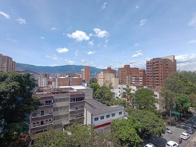 Apartamento de 3 alcobas en venta en Laureles, Medellín, 75 m² · foto 18 de 18