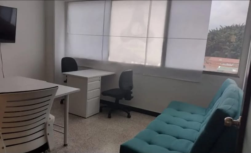 Local en arriendo en Laureles, Medellín, 54 m² · foto 2 de 5