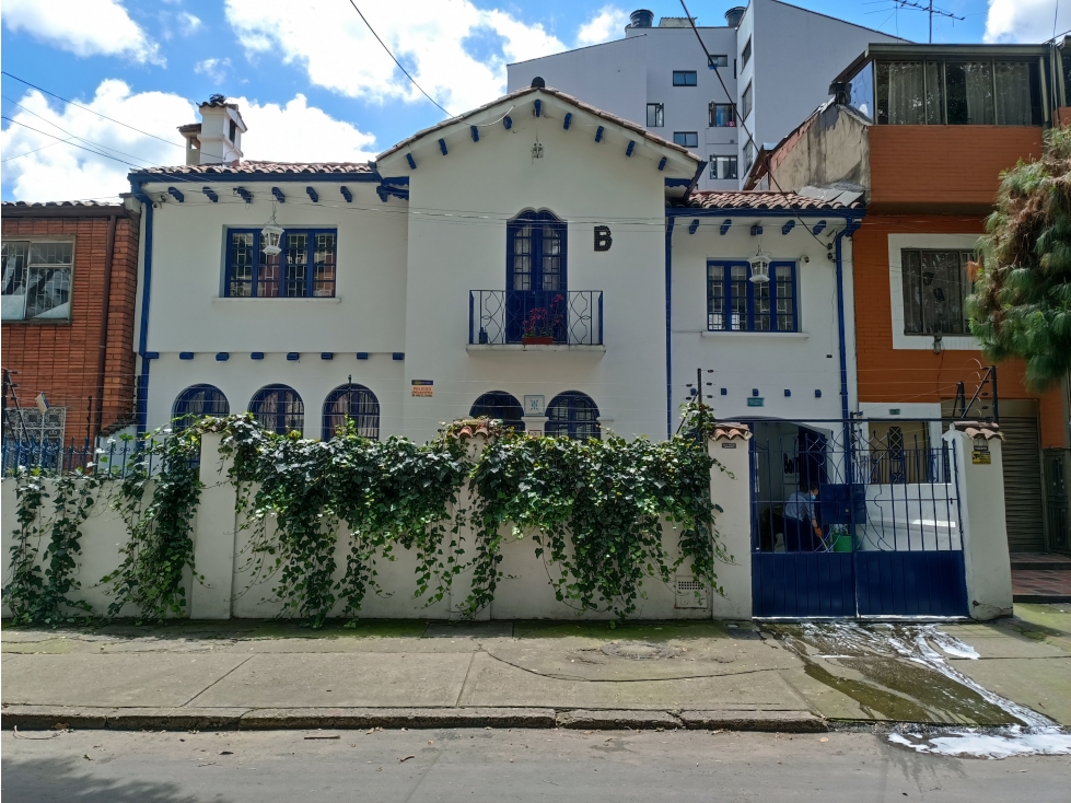 Casa en venta en San Luis, Bogotá · foto 3 de 24