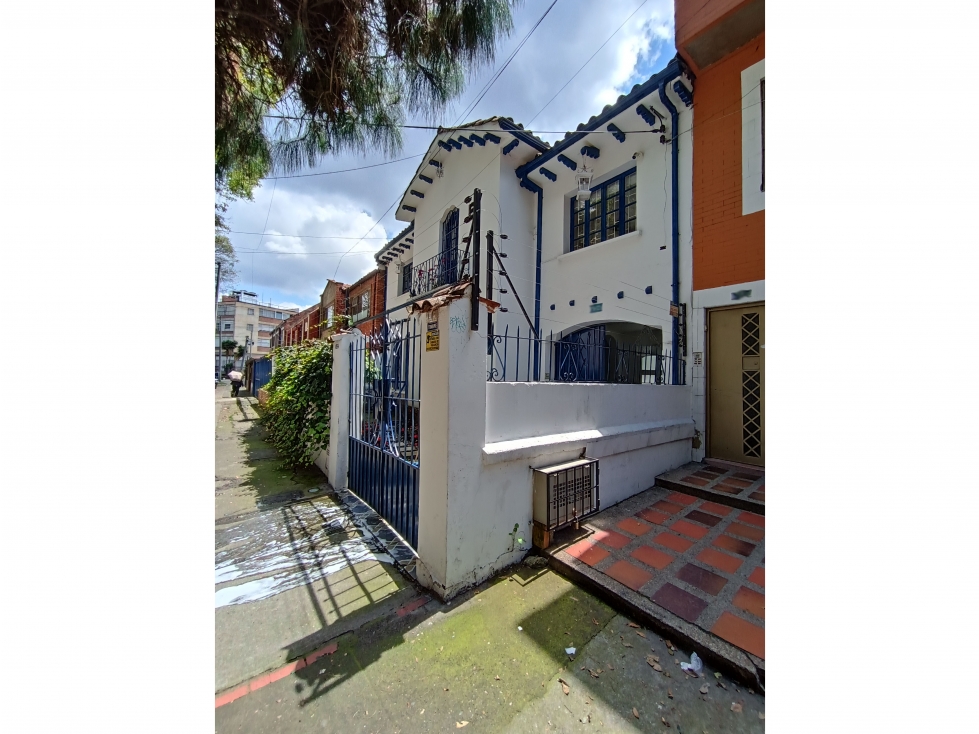 Casa en venta en San Luis, Bogotá · foto 4 de 24
