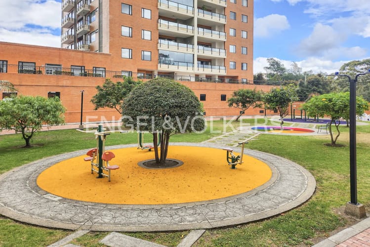 Apartamento de 3 alcobas en venta en Lagos De Cordoba, Bogotá, 156 m² · foto 23 de 24