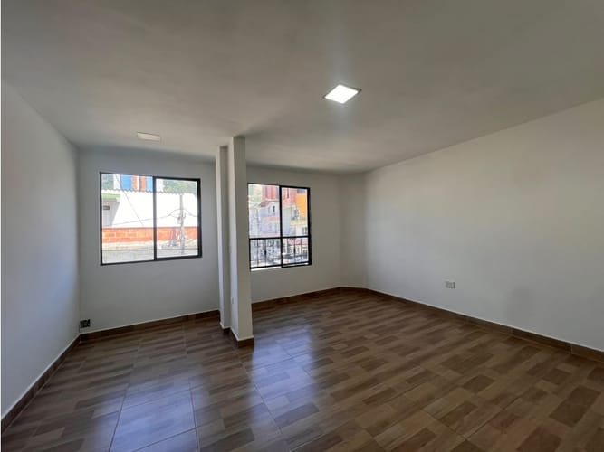 Apartamento de 3 alcobas en venta en Bellavista, Bello, 63 m² · foto 3 de 17