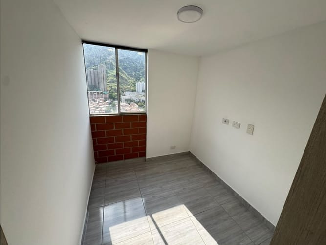 Apartamento de 3 alcobas en arriendo en Asentamiento Hato Viejo, Bello, 57 m² · foto 12 de 17