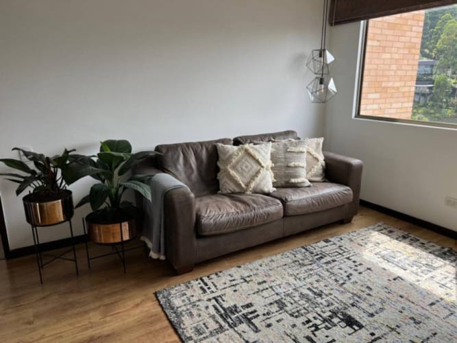 Apartamento de 2 alcobas en arriendo en El Tesoro, Medellín, 130 m² · foto 4 de 24