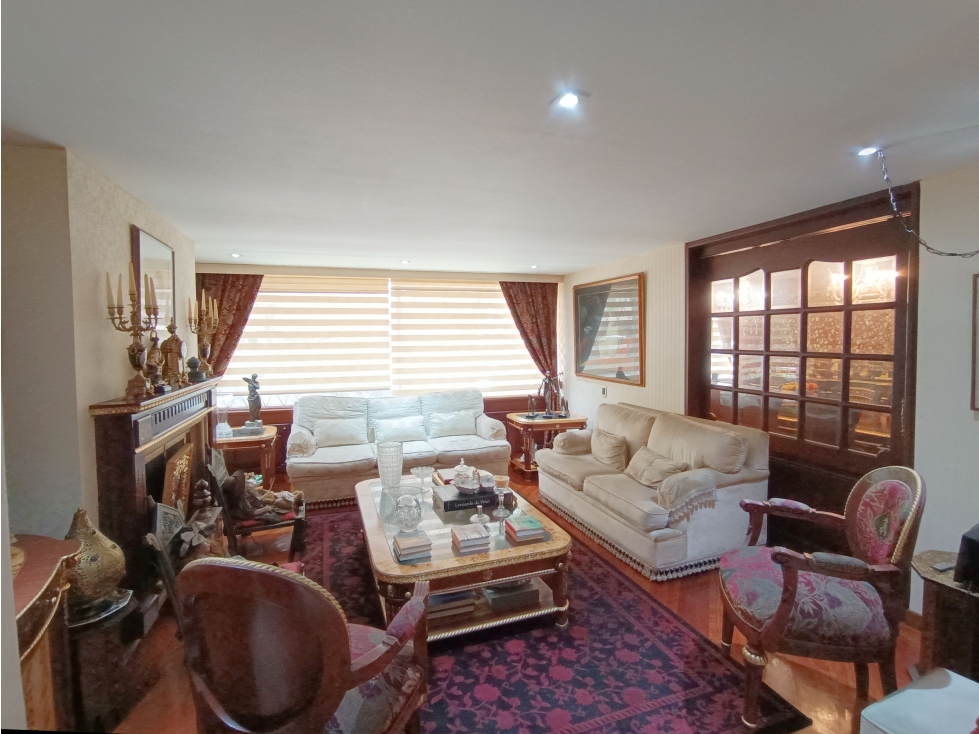 Apartamento en venta en Chico, Bogotá · foto 3 de 24