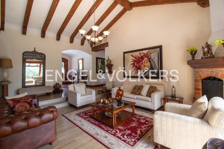 Casa de 4 alcobas en venta en Gualanday, Rionegro, 269 m² · foto 2 de 21