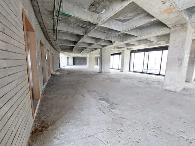 Local en arriendo en Milla De Oro, Medellín, 670 m² · foto 2 de 14