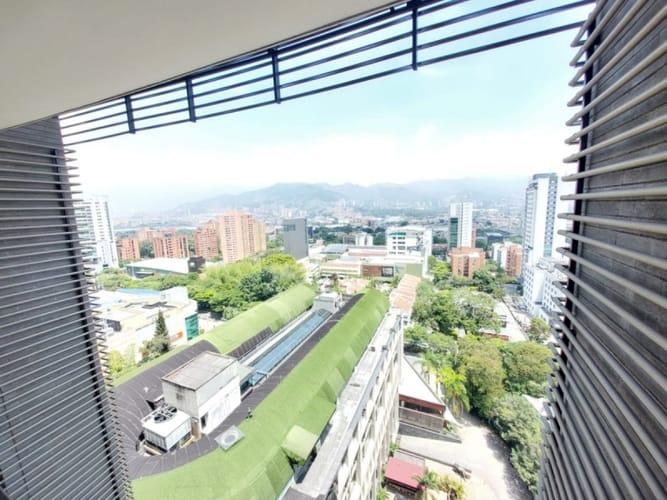Local en arriendo en Milla De Oro, Medellín, 670 m² · foto 10 de 14