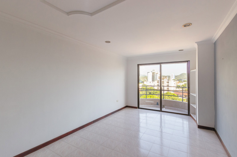 Apartamento en venta en Rodadero Sur, Santa Marta · foto 3 de 24