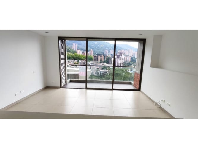 Apartamento de 3 alcobas en arriendo en Vía Las Palmas, Medellín, 90 m² · foto 2 de 24