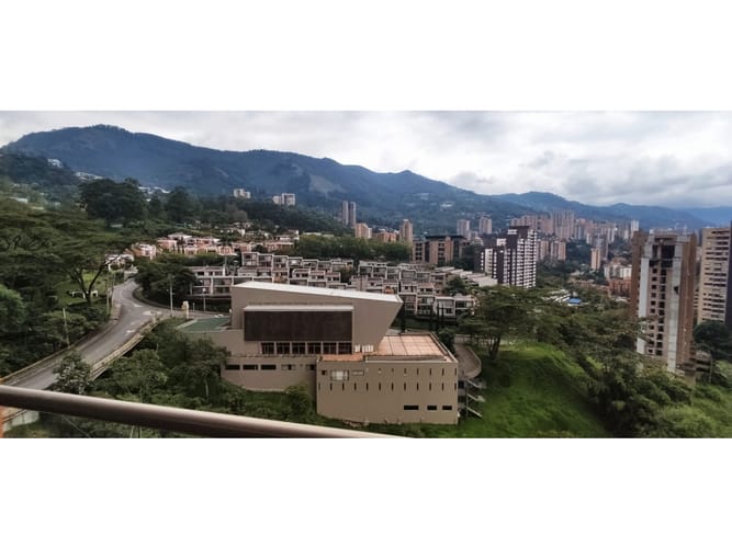 Apartamento de 3 alcobas en arriendo en Vía Las Palmas, Medellín, 90 m² · foto 10 de 24
