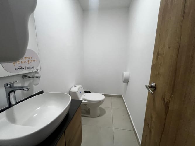 Oficina en arriendo en Las Palmas, Medellín, 366 m² · foto 9 de 22
