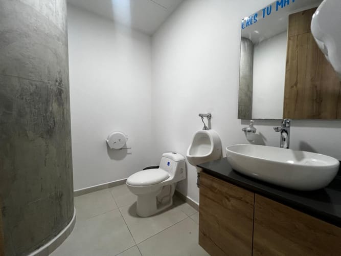 Oficina en arriendo en Las Palmas, Medellín, 366 m² · foto 10 de 22