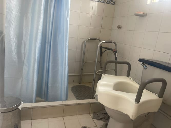 Casa de 7 alcobas en venta en Torremolinos, Bogotá, 199 m² · foto 16 de 18