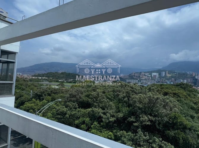 Local en arriendo en San Bernardo, Medellín, 1800 m² · foto 6 de 11