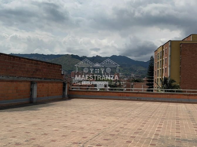 Local en arriendo en San Bernardo, Medellín, 1800 m² · foto 11 de 11