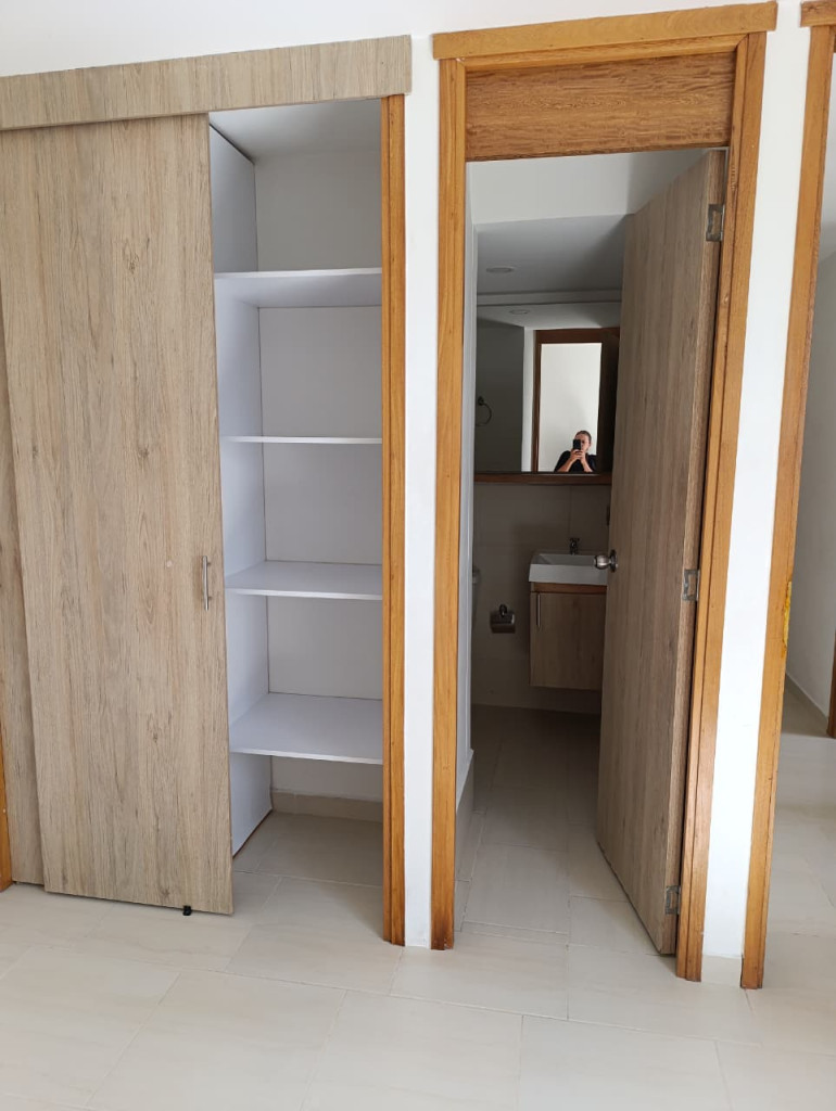 Apartamento en arriendo en Centro, Rionegro · foto 3 de 9