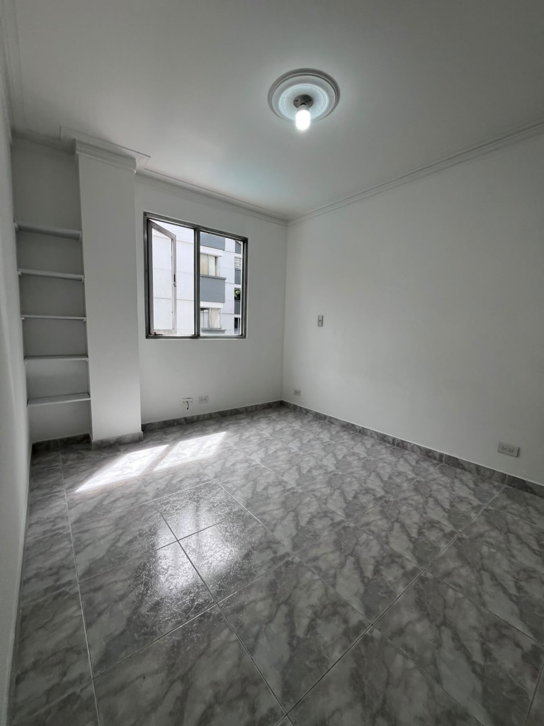 Apartamento en venta en El Poblado, Medellín · foto 4 de 10