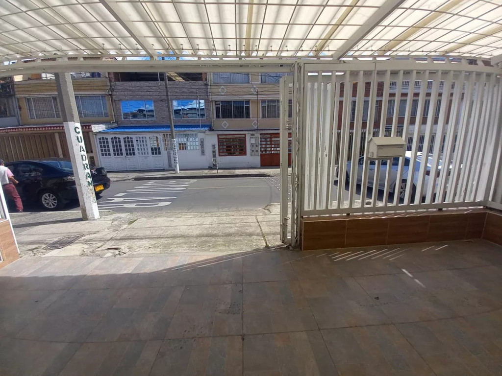 Casa en venta en Ciudad Montes, Bogotá · foto 11 de 19