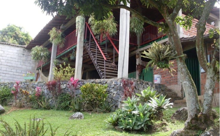 Finca en venta en Copacabana, 682 m² · foto 2 de 13