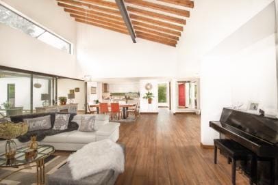 Casa de 5 alcobas en venta en Santa Elena, El Retiro · foto 9 de 24