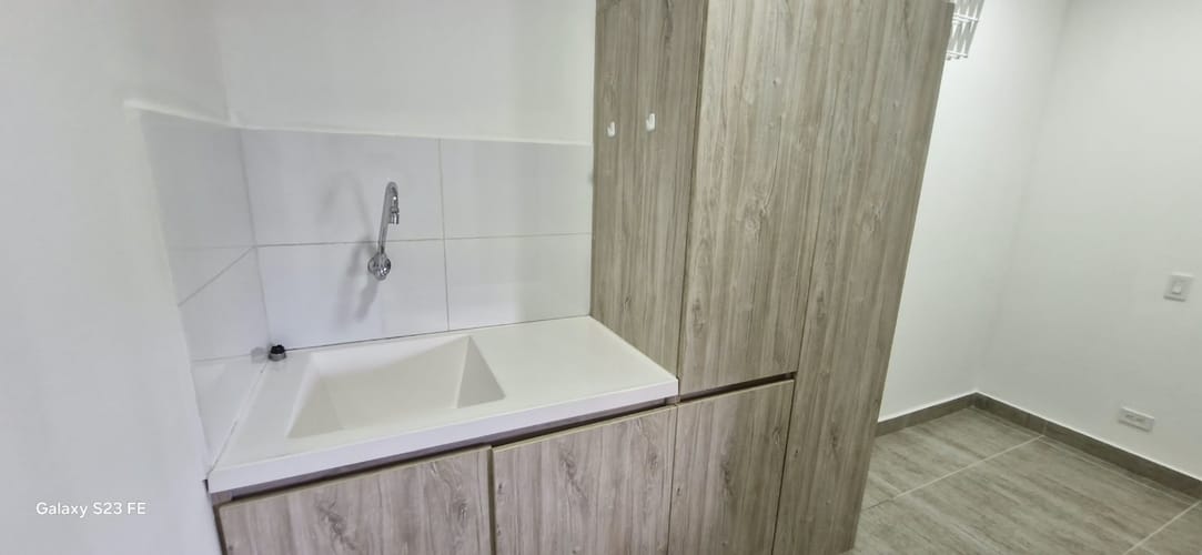 Apartamento de 3 alcobas en arriendo en El Porvenir, Rionegro, 189 m² · foto 13 de 17
