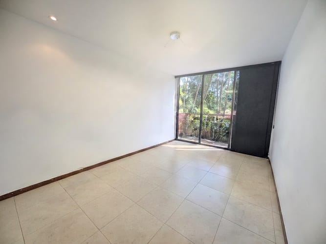 Apartamento de 3 alcobas en venta en El Poblado, Medellín, 120 m² · foto 5 de 10