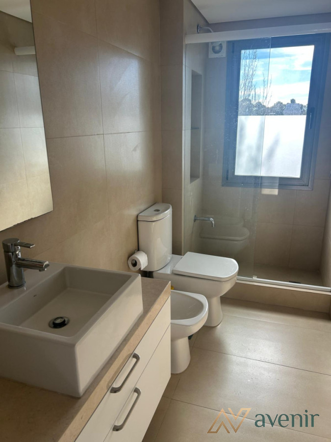 Alquiler Apartamento Carrasco  3 dormitorios · Foto 9