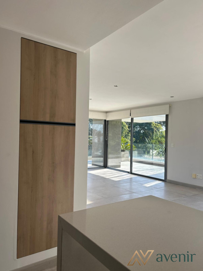 Alquiler Apartamento Carrasco  3 dormitorios · Foto 12
