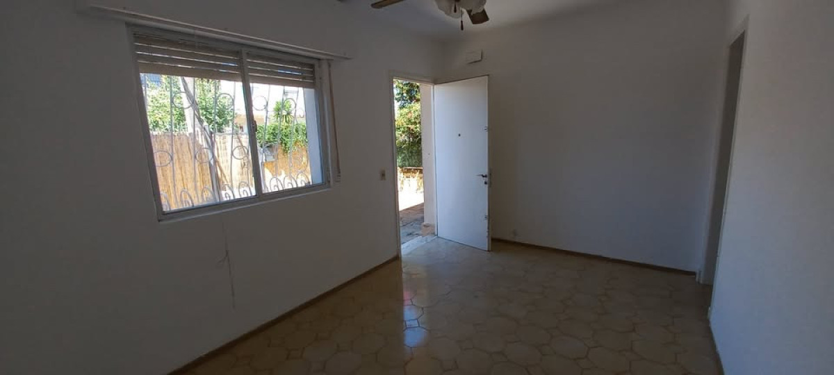 Alquiler Casa 2 Dormitorios Patio Con Parrillero Sin Gastos Comunes En Malvin · Foto 3