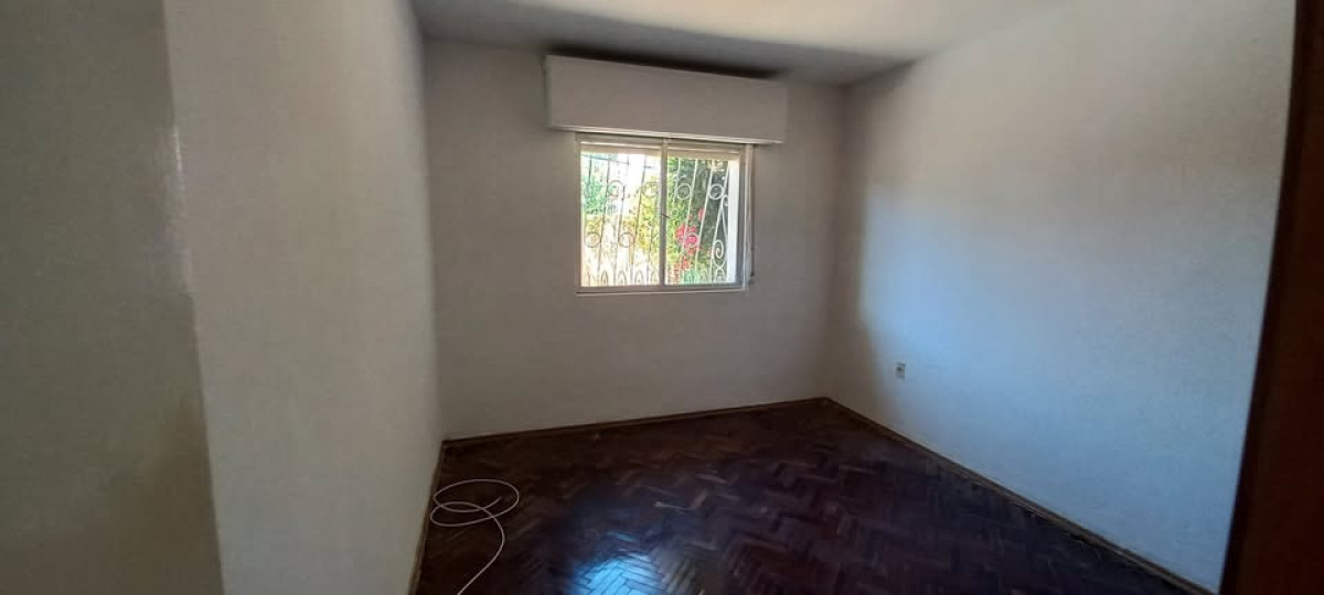 Alquiler Casa 2 Dormitorios Patio Con Parrillero Sin Gastos Comunes En Malvin · Foto 8