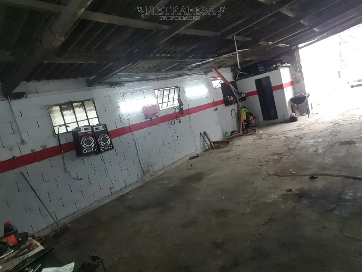 Galpón + apto en alquiler, 2 baños. Cerrito. · Foto 4