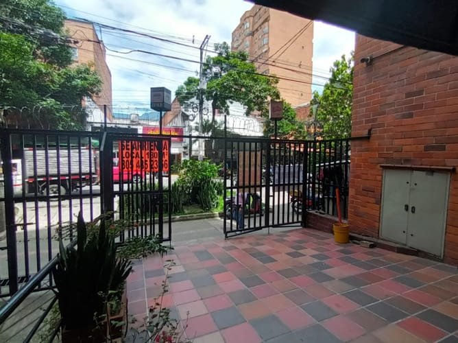 Local en arriendo en Boston, Medellín, 180 m² · foto 10 de 12