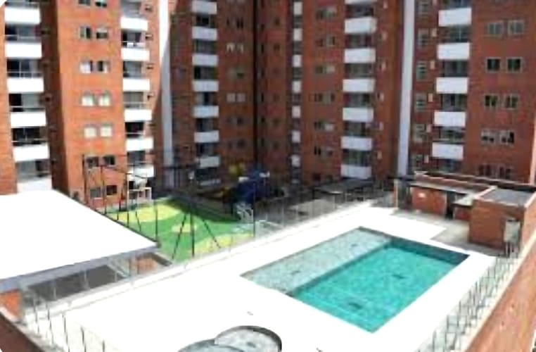 Apartamento de 3 alcobas en venta en Poblado Del Sur, La Estrella, 75 m² · foto 2 de 17