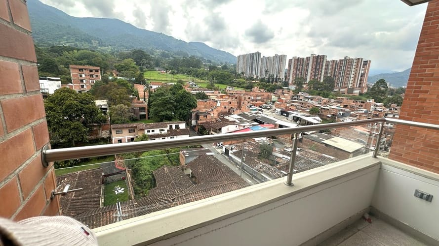 Apartamento de 3 alcobas en venta en Poblado Del Sur, La Estrella, 75 m² · foto 12 de 17