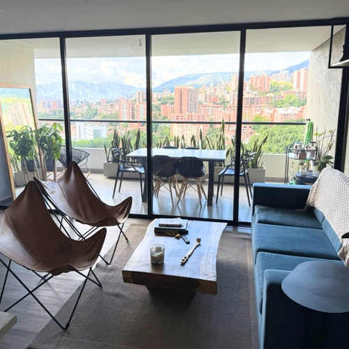 Apartamento de 2 alcobas en venta en Miraflores, Medellín, 99 m² · foto 2 de 12